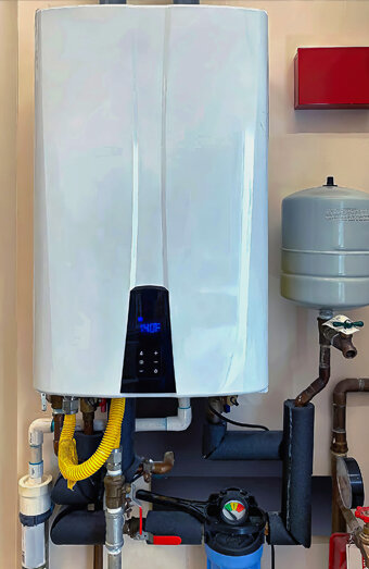 https://maylandshotwater.com.au/uploads/2025/06/hot-water-17212.jpg