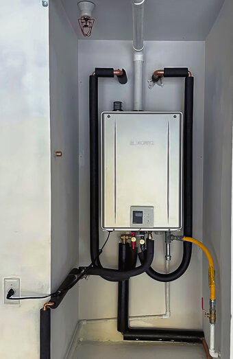 https://maylandshotwater.com.au/uploads/2025/06/thermostatic-water-systems-92621.jpg